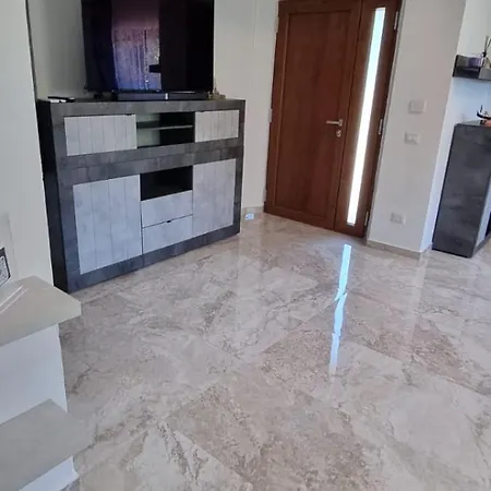 - La Capra Amaltea * Cortona