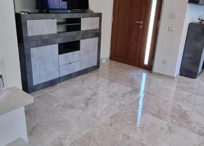 - La Capra Amaltea * Cortona